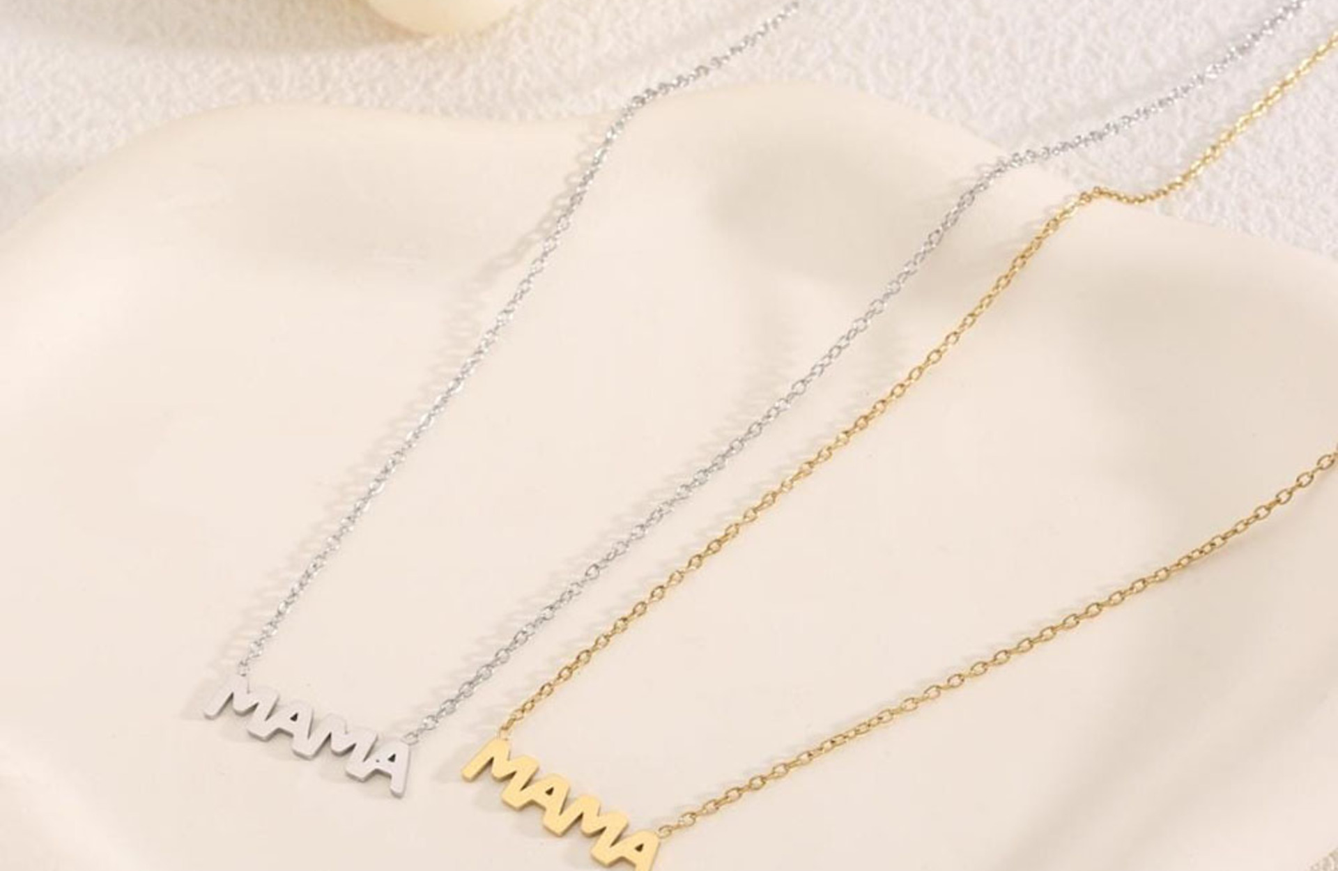 Collares con alma diseños elegantes en Vinaròs. Collar acero mama.
